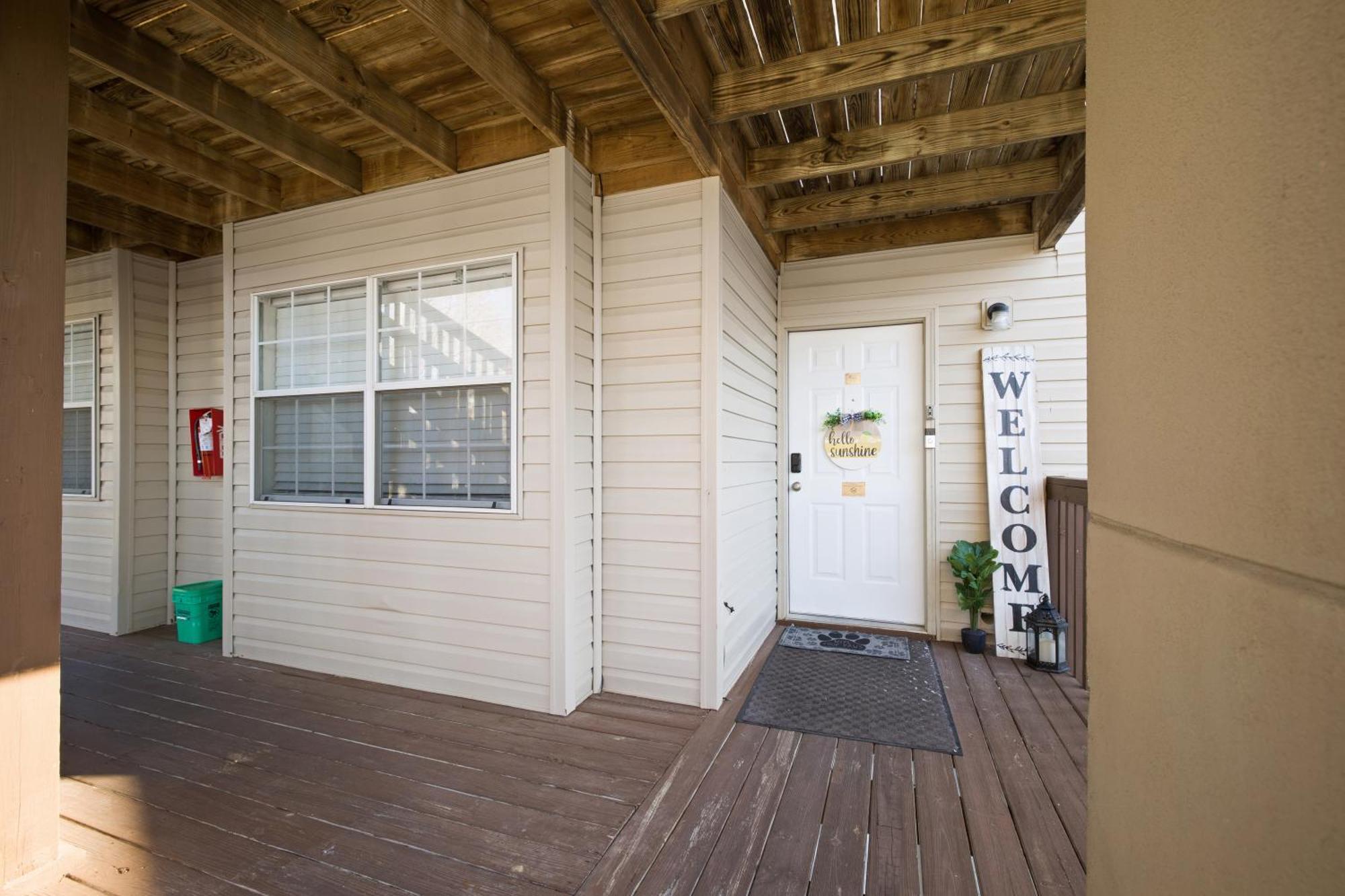 Walk-In, No Stairs Condo, Pets Welcome, 4 Mins To Silver Dollar City, 14 Mins To Ball Park Of America, Amazing Ozark Mountian Views Брэнсон Экстерьер фото