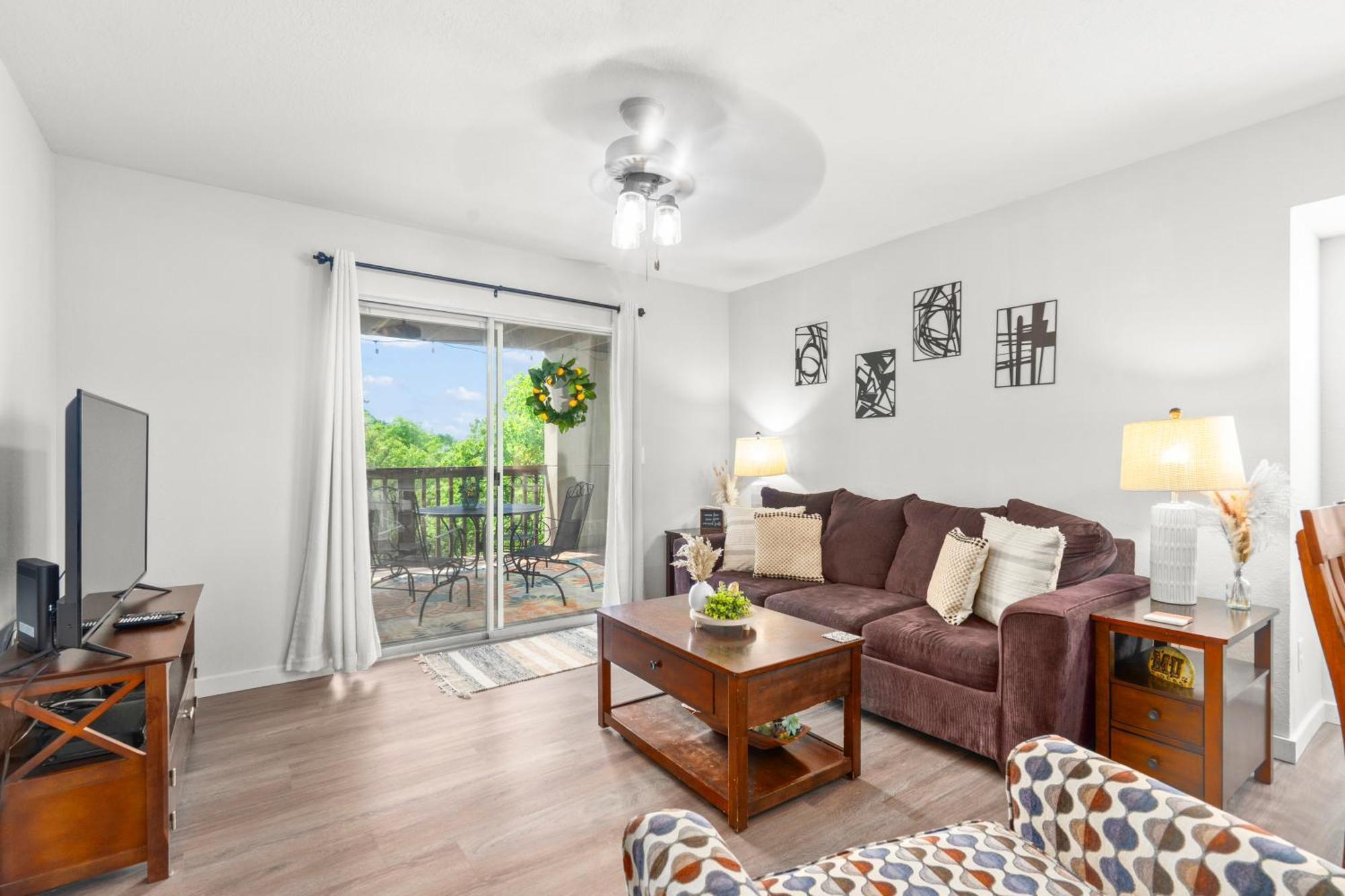 Walk-In, No Stairs Condo, Pets Welcome, 4 Mins To Silver Dollar City, 14 Mins To Ball Park Of America, Amazing Ozark Mountian Views Брэнсон Экстерьер фото